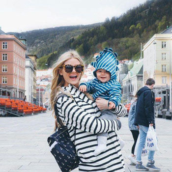Barefoot Blonde spotted in Norway with Ju-Ju-Be