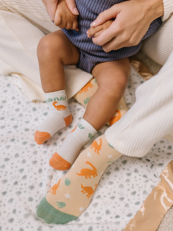 Mama &amp; Me Matching Socks Set - Roarsome