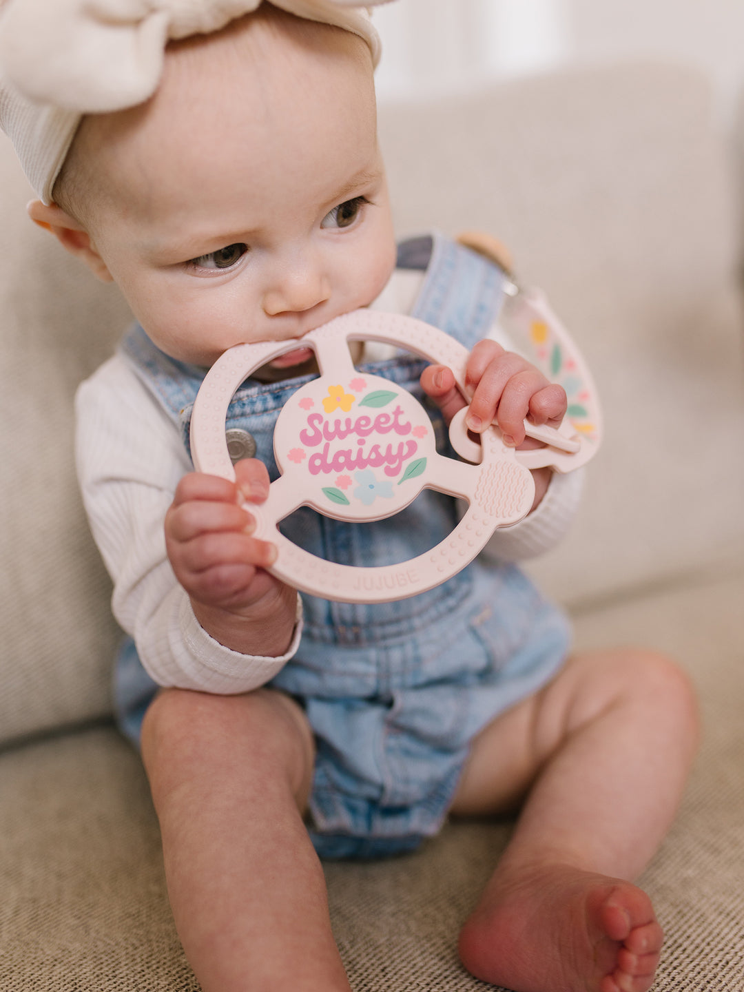 Silicone Teether Ring &amp; Detachable Clip - Sweet Daisy