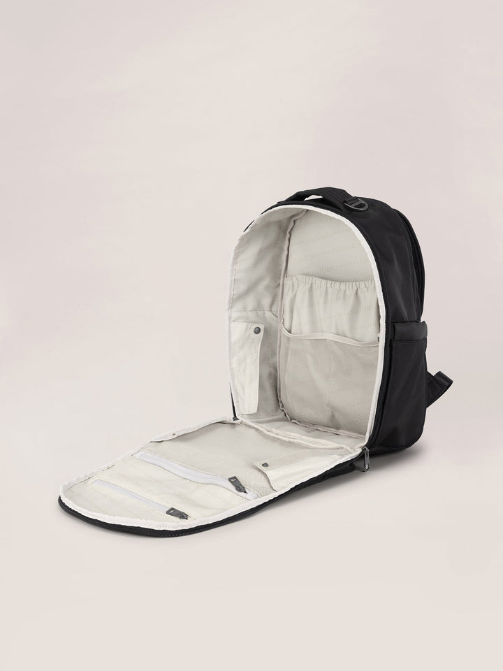 Classic Diaper Backpack - Black Out